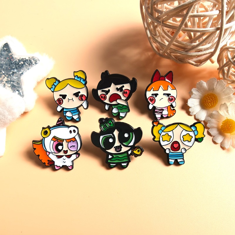 Spilla/Badge Anime a forma di  - Supply Florist recensione e prezzo
